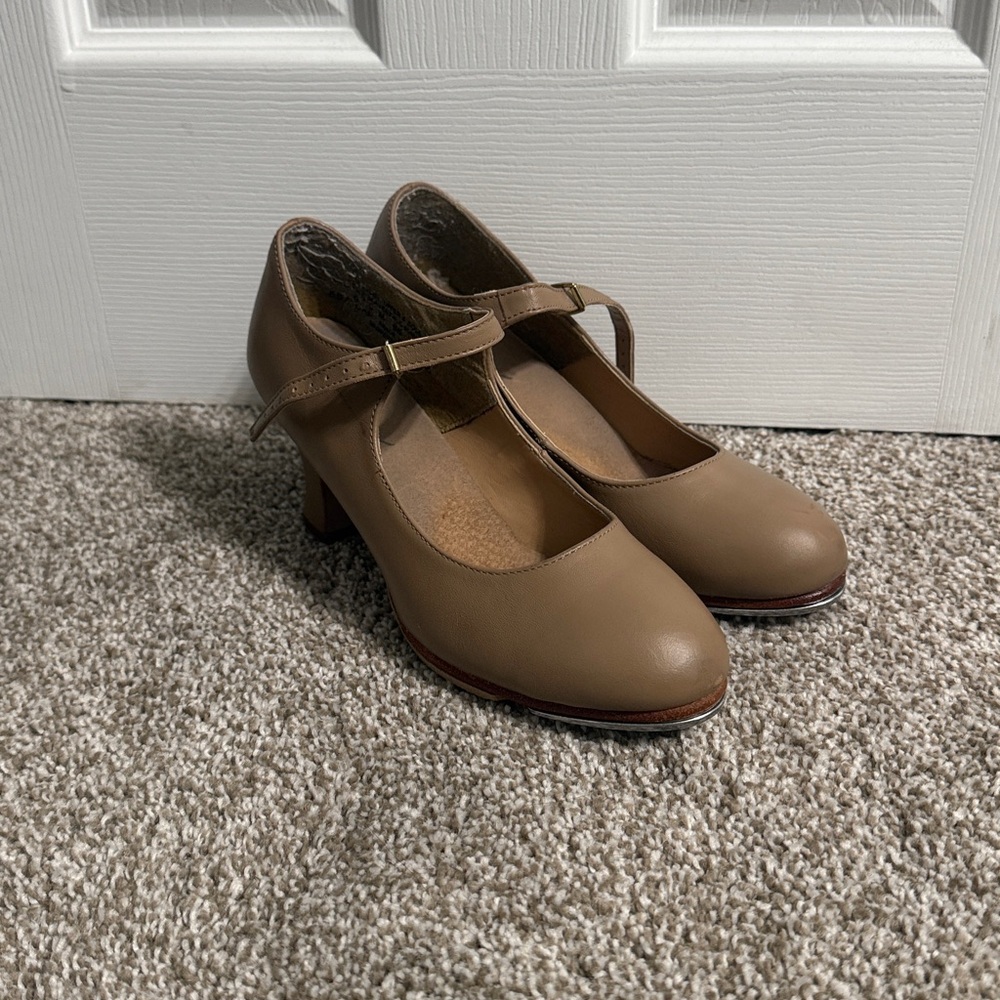 Capezio 1.5 inch heeled Character Tap Shoes